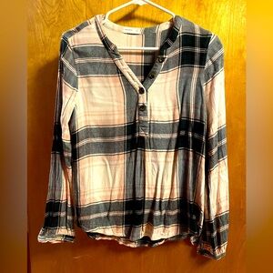 Maurices long sleeve plaid blouse